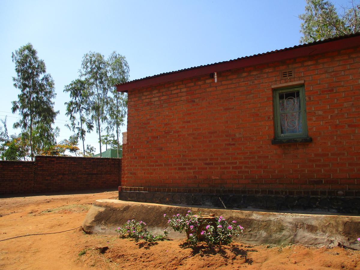 Blantyre Airport Lodge Exterior photo